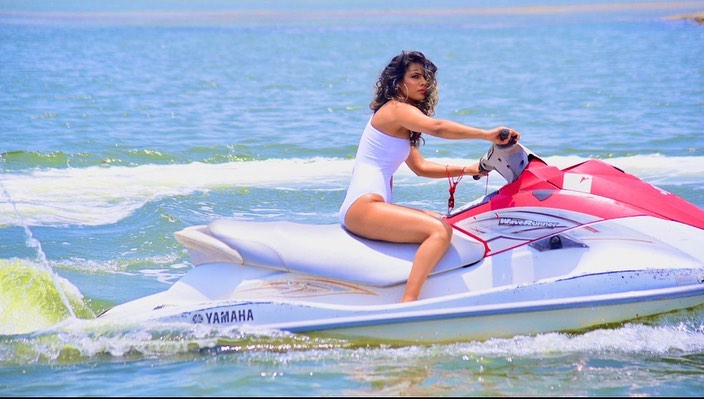 Naagin fame Nia Sharma’s bikini look will raise your heartbeat - 2
