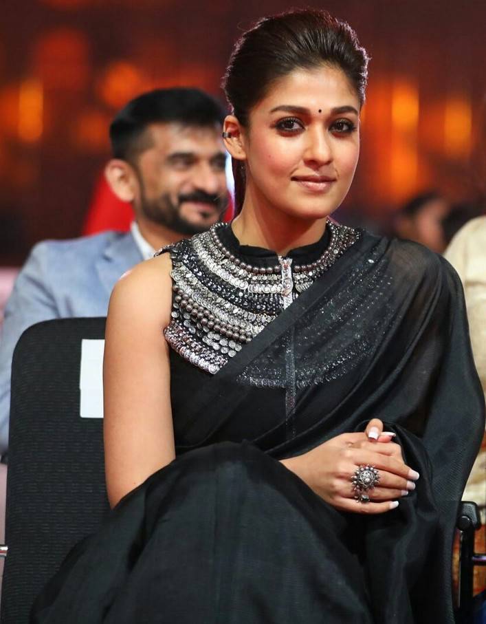 Nayanthara VS Pooja Hegde VS Keerthy Suresh: Who Wore Embellished Saree Better? - 1