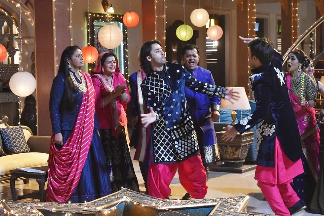 On Location: Yeh Rishtey Hai Pyaar Ke's Fun Time