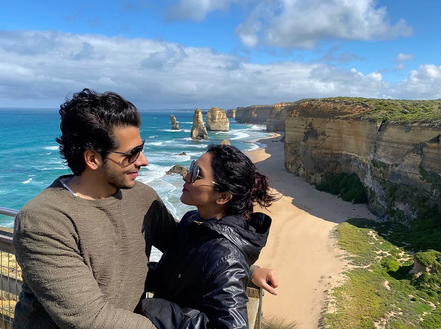 Pics Of Neeti Mohan and Nihar Pandya Will Make You Go Wow 3