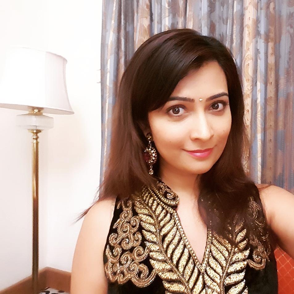 Radhika Pandit’s Black Looks Can Never Go Wrong!! - 1