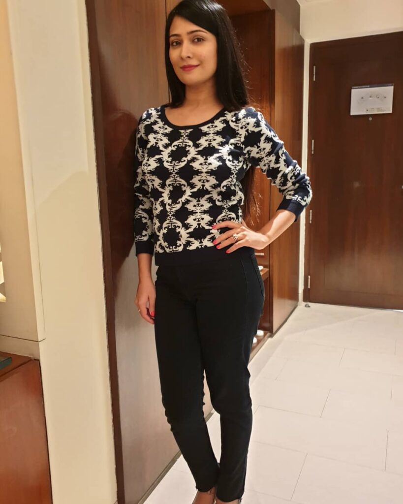 Radhika Pandit’s Black Looks Can Never Go Wrong!! - 4