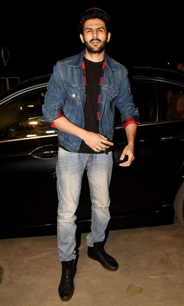 Ranbir Kapoor, Ranveer Singh, Hrithik Roshan, Kartik Aaryan’s Denim Look Is The Summer Style Inspiration You Need - 6