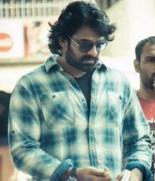 Rare And Unseen Pictures Of South Superstar Prabhas Which Went Viral On Internet - 6