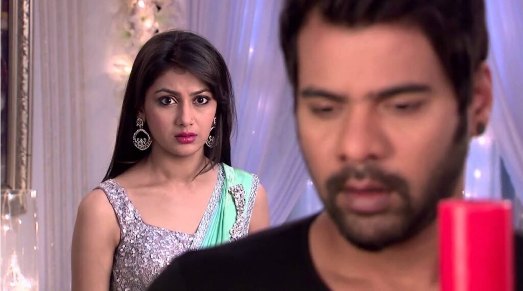 Saddest Emotional Scenes Of Abhi And Pragya From Kumkum Bhagya - 6