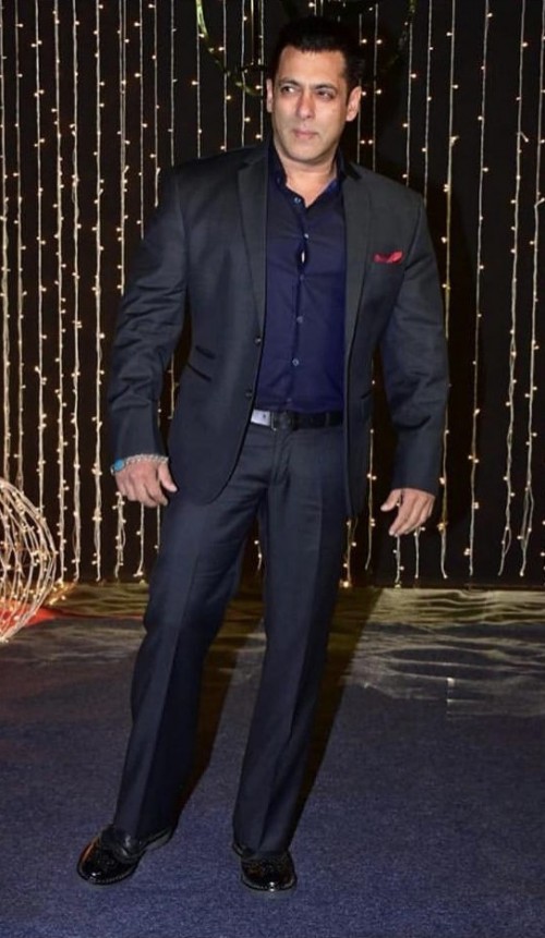 Salman Khan And His Best Looks In Black Suit - 3