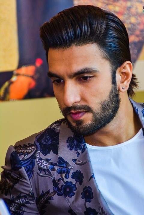 Shahid Kapoor VS Ranveer Singh: Who looks better with a beard? - 3