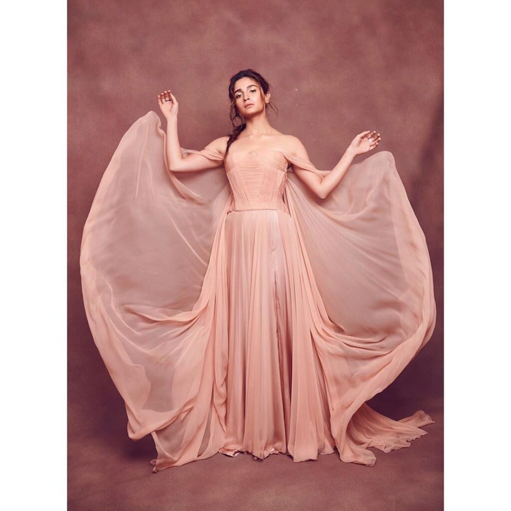 Take Cue From Janhvi Kapoor, Alia Bhatt And Nora Fatehi For Nailing The Off-Shoulder Outfit Look - 2