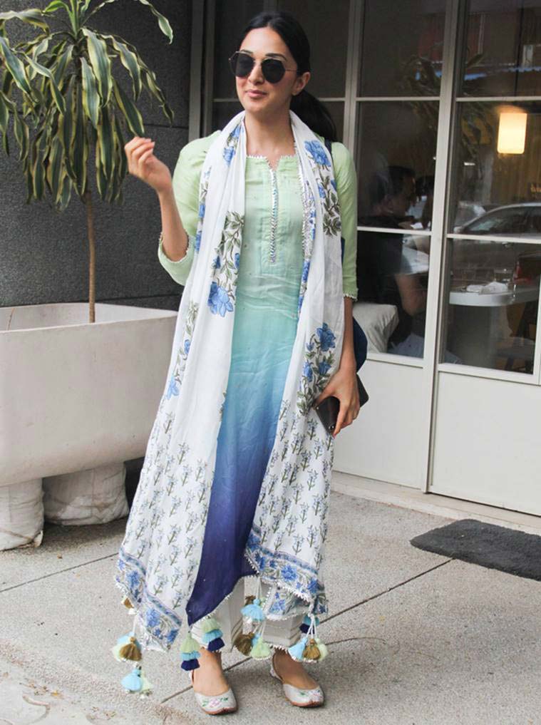 Take cues from Disha Patani, Kiara Advani And Sara Ali Khan to style your maxi dress better; see pics. - 3