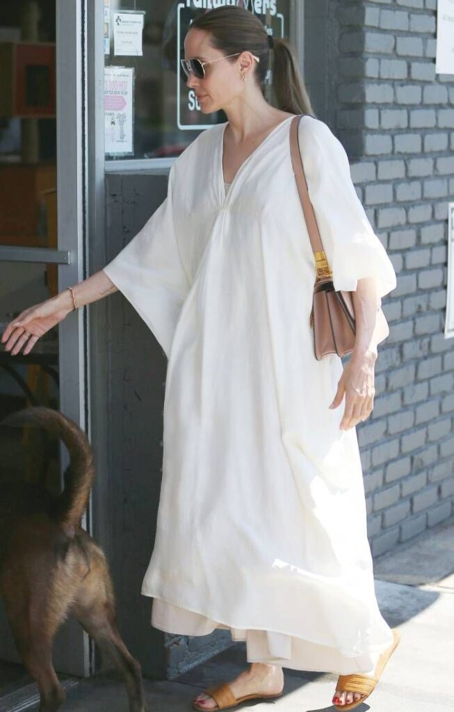 Take Inspiration From Nicole Kidman And Angelina Jolie’s Summer Outfits To Beat The Heat - 5