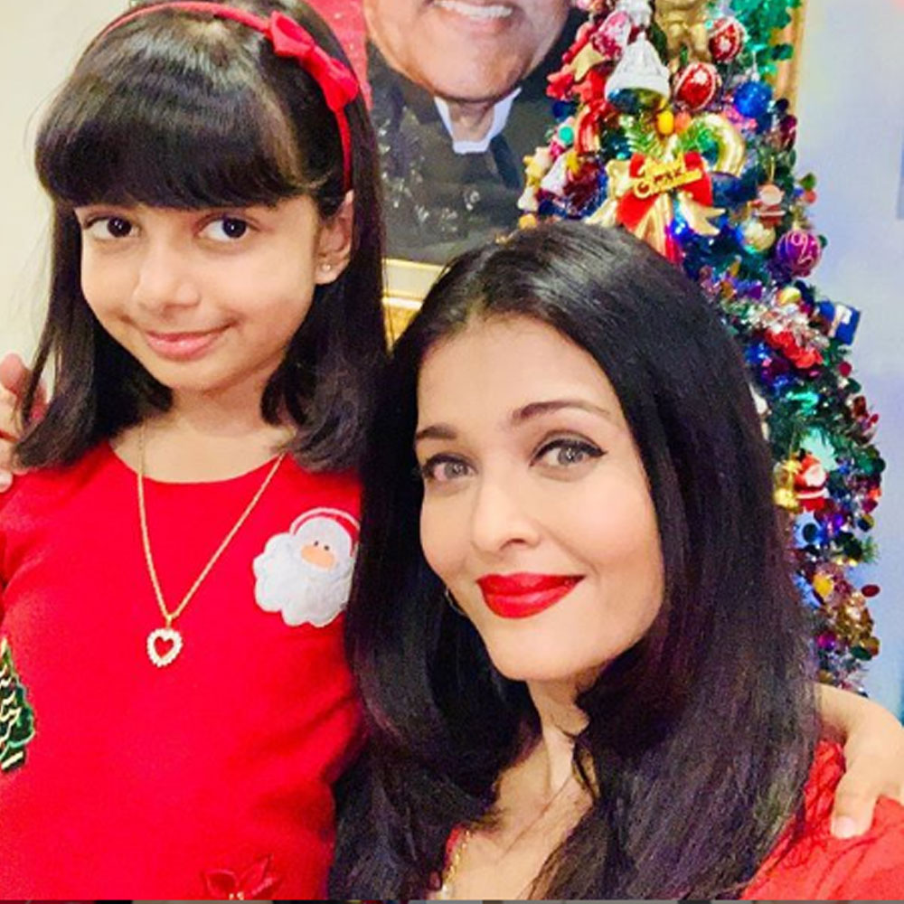 Aishwarya Rai Bachchan And Aaradhya Bachchan’s Smiling Moments Are Too Adorable To Handle; Take A Look - 1