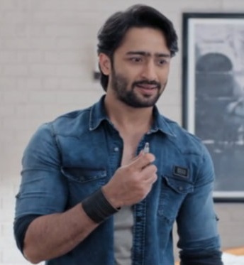 Times we loved Yeh Rishtey Hain Pyaar Ke actor Shaheer Sheikh in denim 6