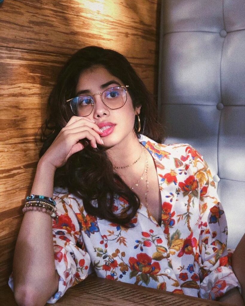 Times When Ananya Panday And Janhvi Kapoor Nailed The Casual Look - 6