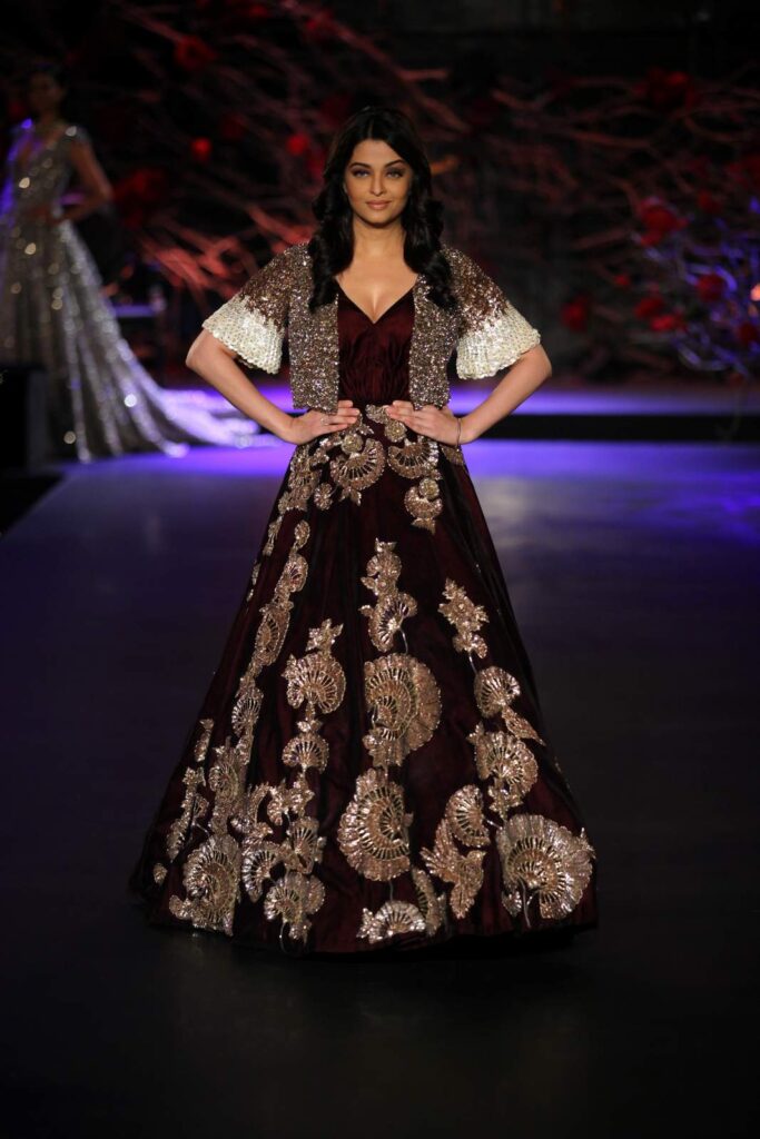 When Aishwarya Rai Bachchan Kills It On The Ramp - 1