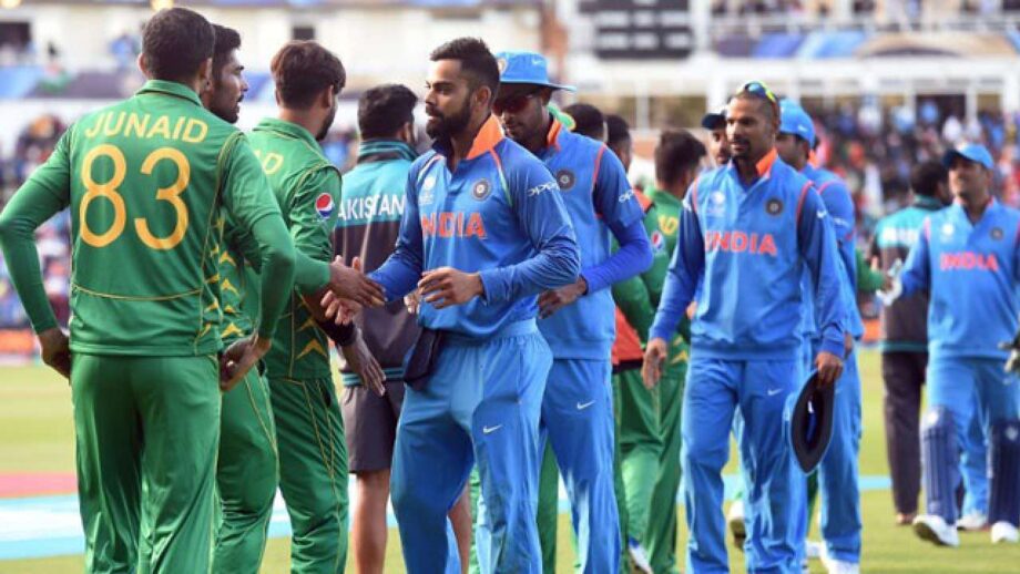 When India And Pakistan's Team Showed Sportsman Spirit