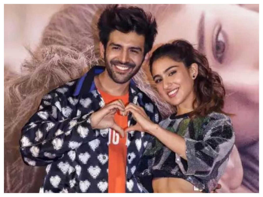 When Kartik Aaryan And Sara Ali Khan Flirted With Each Other - 2