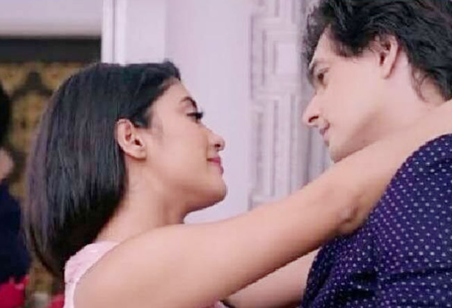 Yeh Rishta Kya Kehlata Hai: How Kartik And Naira Shared A Romantic Moment Before Lockdown  2