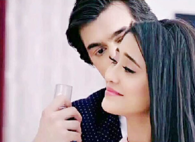 Yeh Rishta Kya Kehlata Hai: How Kartik And Naira Shared A Romantic Moment Before Lockdown  4