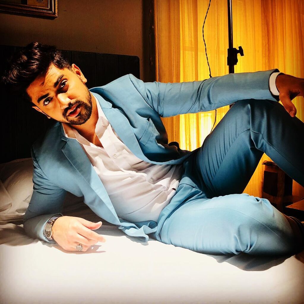 Zain Imam Vs Parth Samthaan Vs Arjun Bijlani: Dashing In Formal Suit - 3