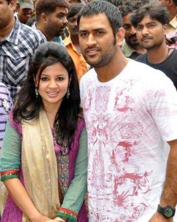 3 Times MS Dhoni And Sakshi Dhoni Wowed Us With Their Style - 0