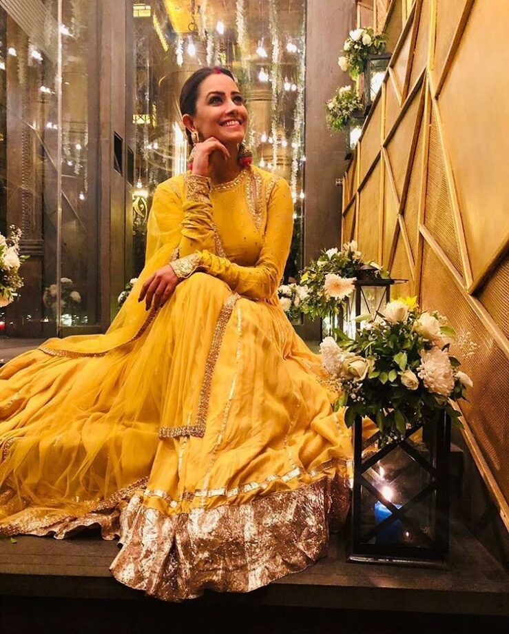 Anita Hassanandani, Jasmin Bhasin and Surbhi Chandna look fresh as flower in these pretty yellow outfits - 4