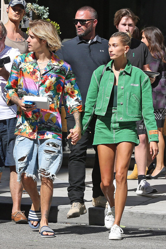 A Look Back At Justin Bieber And Hailey Baldwin’s Street Style Looks - 3