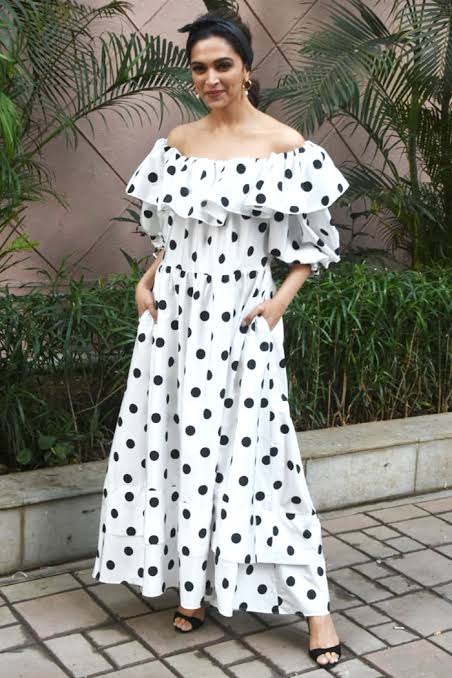 Aishwarya Rai Bachchan, Deepika Padukone & Anushka Sharma: Celebrities Inspired By Polka-Dot Fashion - 0