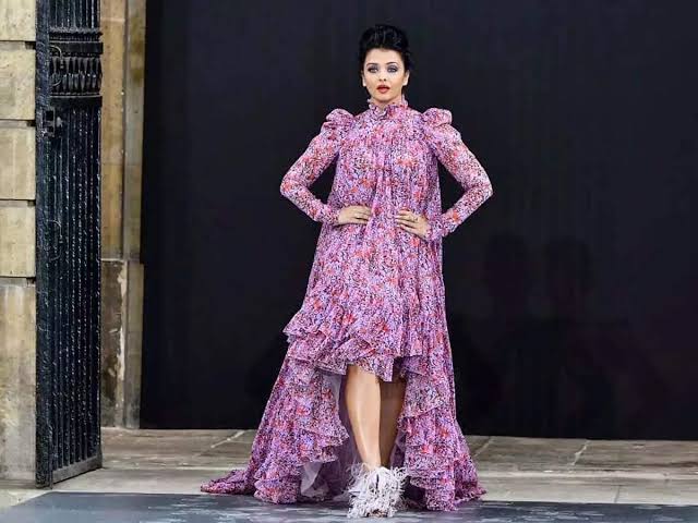 Aishwarya Rai Bachchan in Pink to Purple; Check Pictures! - 0