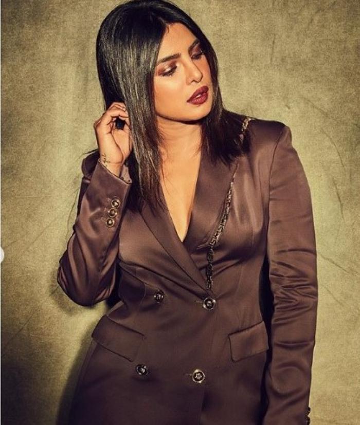 Aishwarya Rai Bachchan, Kareena Kapoor And Priyanka Chopra Give Major Style Goals In Blazer Look - 6