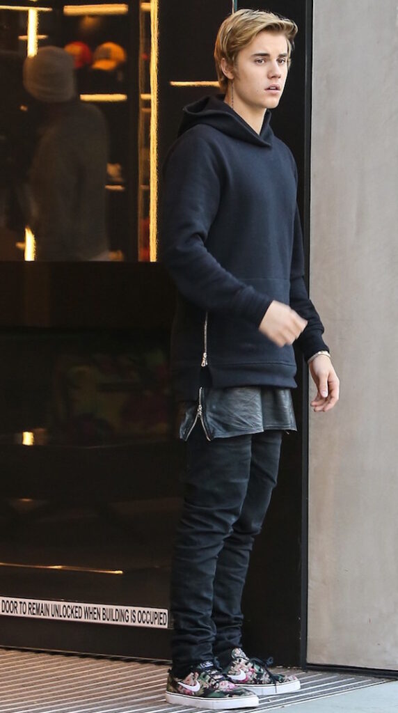 All The Times Justin Bieber Stunned In Black; See Pics - 2