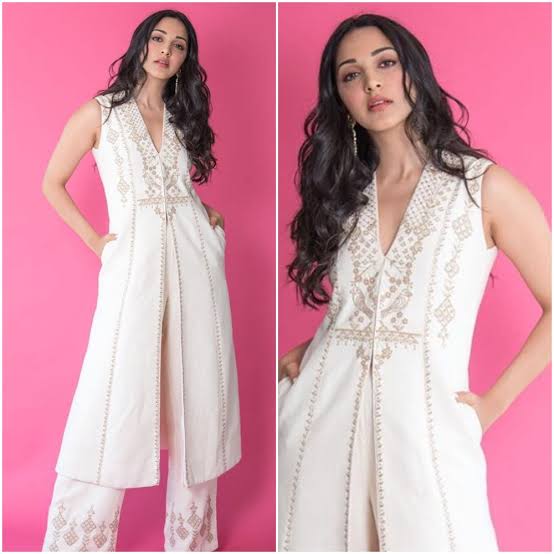 Anushka Sharma, Janhvi Kapoor, Kiara Advani In Anita Dongre Salwar Suit: Who Looks Gorgeous? 1