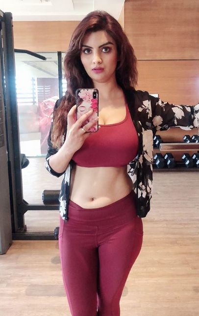 These gym looks will raise your heartbeat - 4