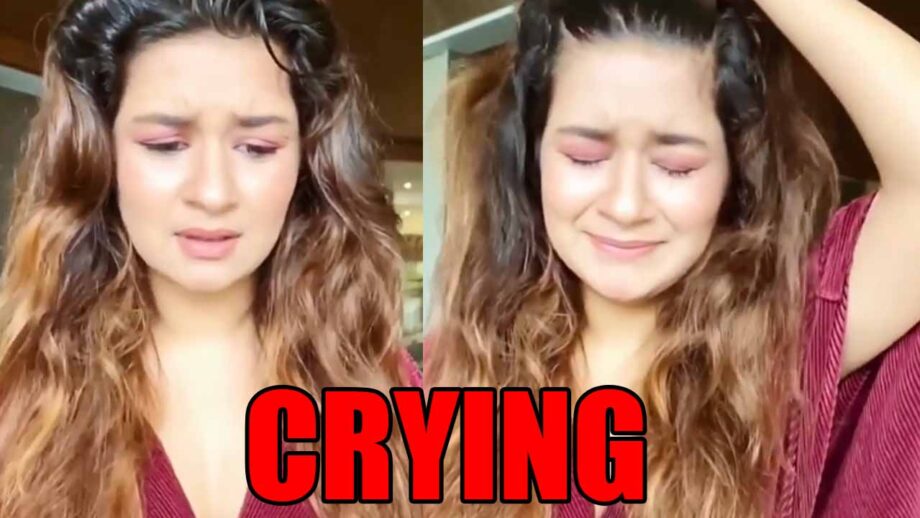 Avneet Kaur shares video of her crying, why is she sad? 1