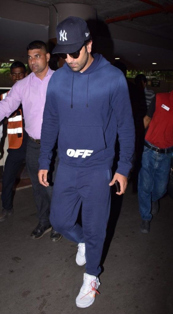 Ayushmann Khurrana, Shahid Kapoor, Ranbir Kapoor’s Celebrity Inspired Looks To Style In Sweatpants - 4