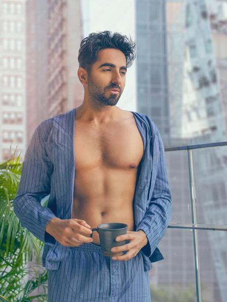 Ayushmann Khurrana, Shahid Kapoor, Varun Dhawan, Vicky Kaushal: The HOTTEST Celebrity Body - 0