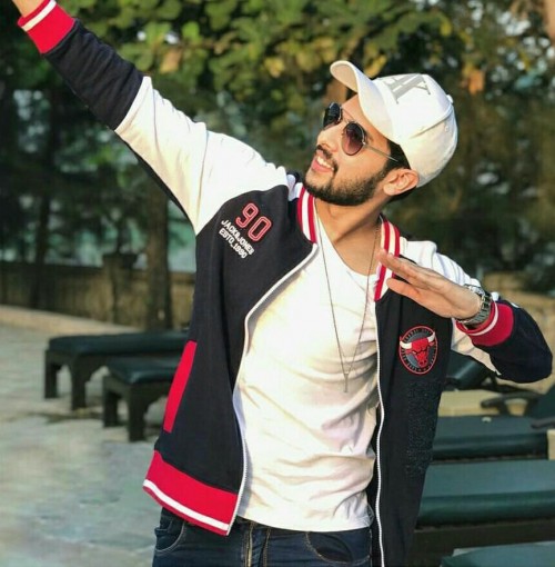 Badshah, Darshan Raval, Guru Randhawa, Armaan Malik: Best Look In Jackets - 11