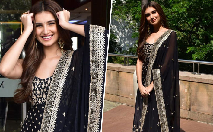 Bridal Inspiration: Check Anushka Sharma, Tara Sutaria, Karisma Kapoor’s Lehengas by Sabyasachi - 2