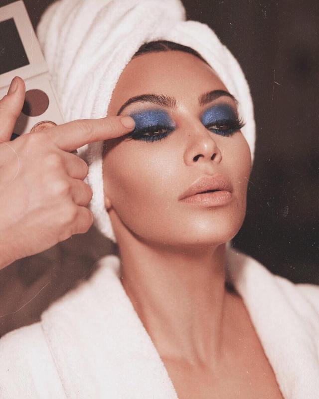 Check Out! Kim Kardashian’s Different Eyeshadow Looks - 1