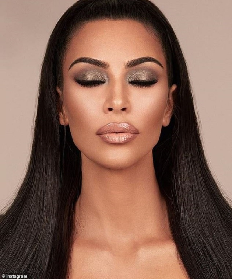 Check Out! Kim Kardashian’s Different Eyeshadow Looks - 0