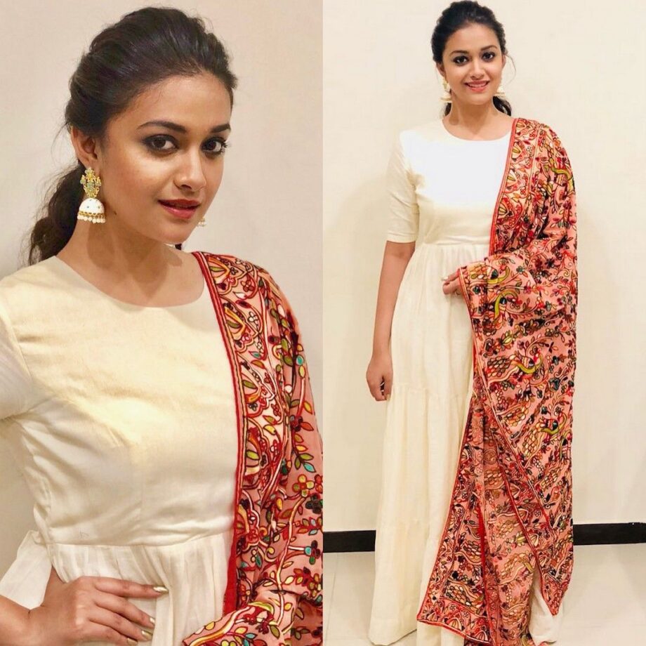 Desi Tadka: Add Elegance To Your Desi Looks With A Jhumka Like Keerthy Suresh and Nayanthara - 0