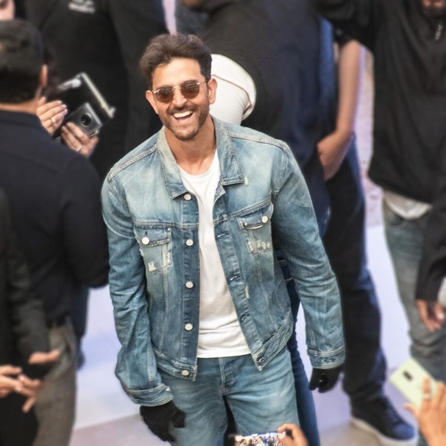 Dynamic Denim: Hrithik Roshan, Shahid Kapoor, and Kartik Aaryan’s Amazing Denim Looks - 0