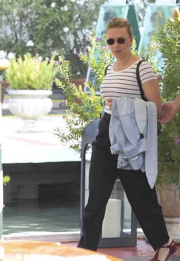 Emma Watson, Scarlett Johannson, Jennifer Lawrence: Styling Tips On How To Wear Stripes - 3