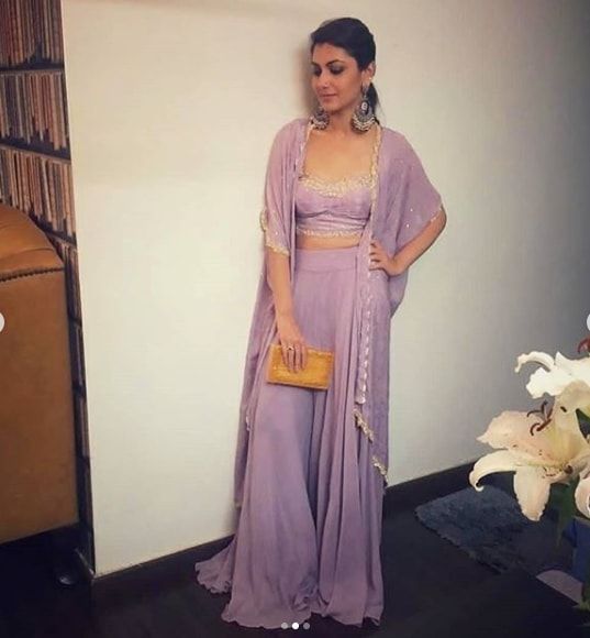 Ethnic Lover: Take Fashionable Tips From Sriti Jha, Shraddha Arya And Rashami Desai For Ethnic Outfits - 0