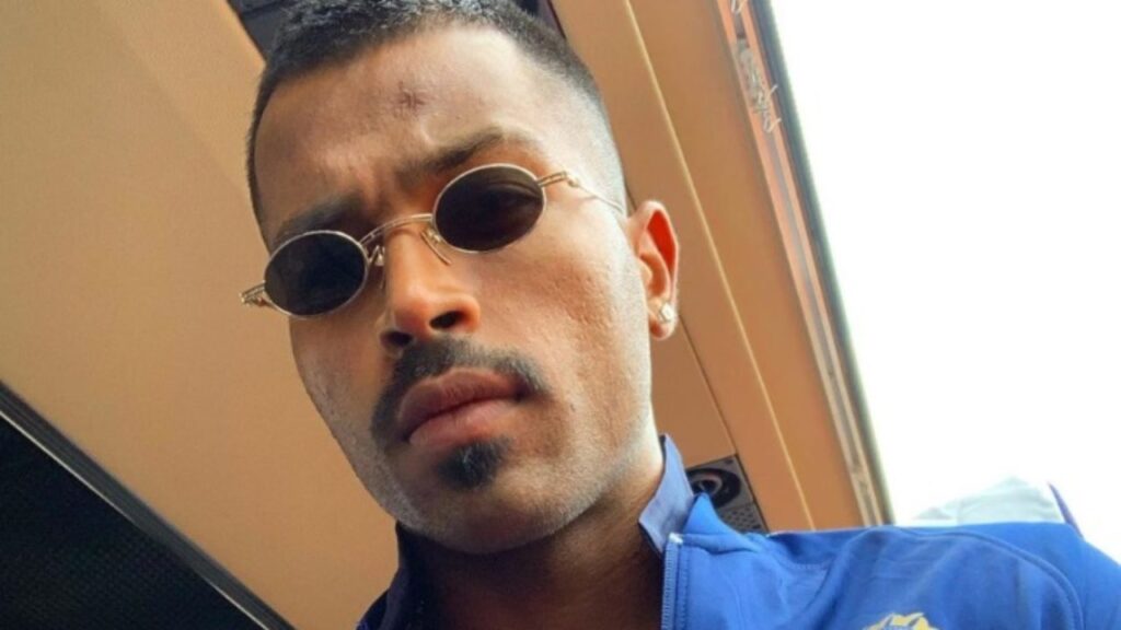 Hardik Pandya, Shikhar Dhawan, Ravindra Jadeja: Smart Looks In Shades - 5