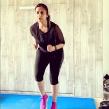 Hina Khan, Erica Fernandes, Divyanka Tripathi: Try These Simple Workouts From Top TV Stars - 6