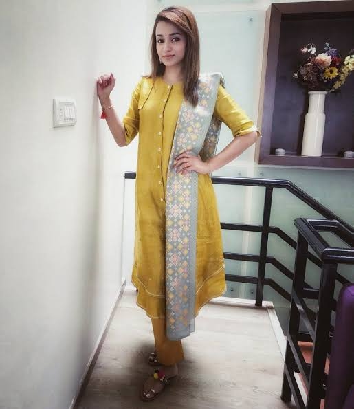 Ileana D’Cruz, Trisha Krishnan & Shriya Saran in Puff Sleeves: Who wore it best? - 0