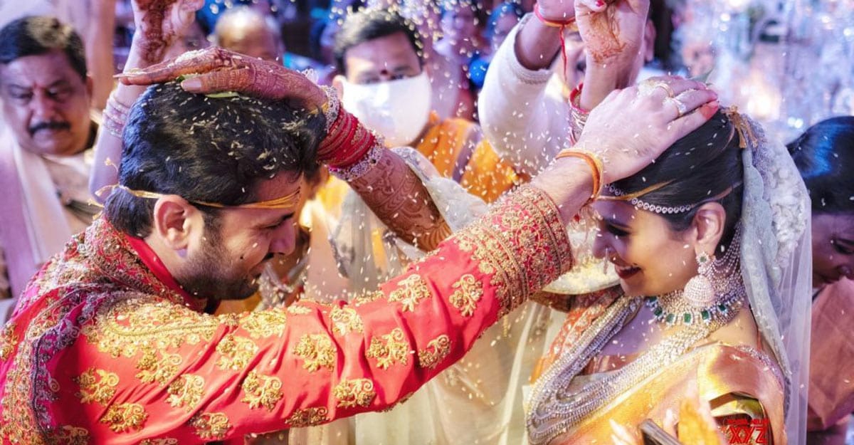 IN PHOTOS: Telugu actor Nithiin ties the knot with long-term girlfriend Shalini 1