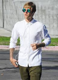 Justin Bieber And His Stylish Looks In White - 4