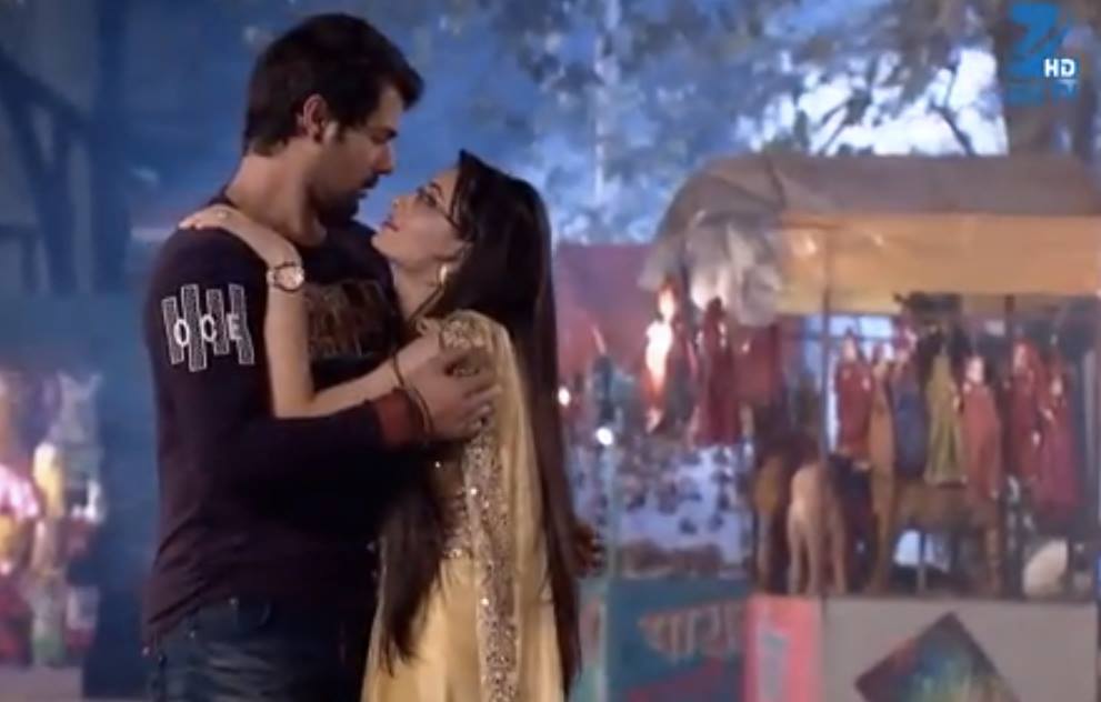 Kumkum Bhagya: Abhi And Pragya's HOT RAIN Romance Will Leave You Stunned 1