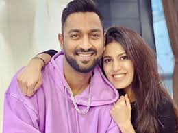 Love Story of Krunal Pandya And Pankhuri Sharma - 4